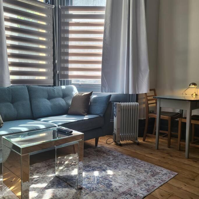 ברייטון 21 Mini Loft Apartment - Great Location - Comfy King Size Bed מראה חיצוני תמונה
