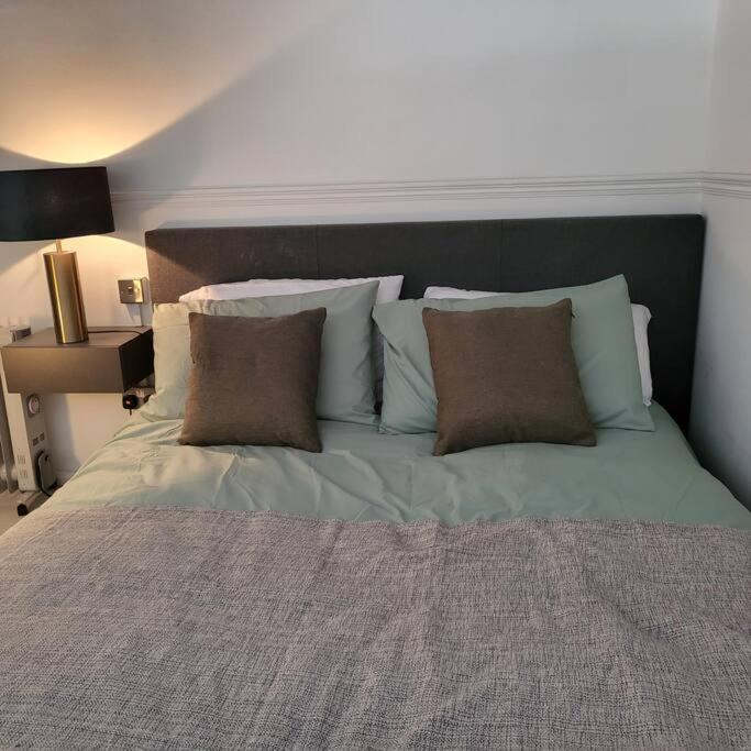 ברייטון 21 Mini Loft Apartment - Great Location - Comfy King Size Bed מראה חיצוני תמונה
